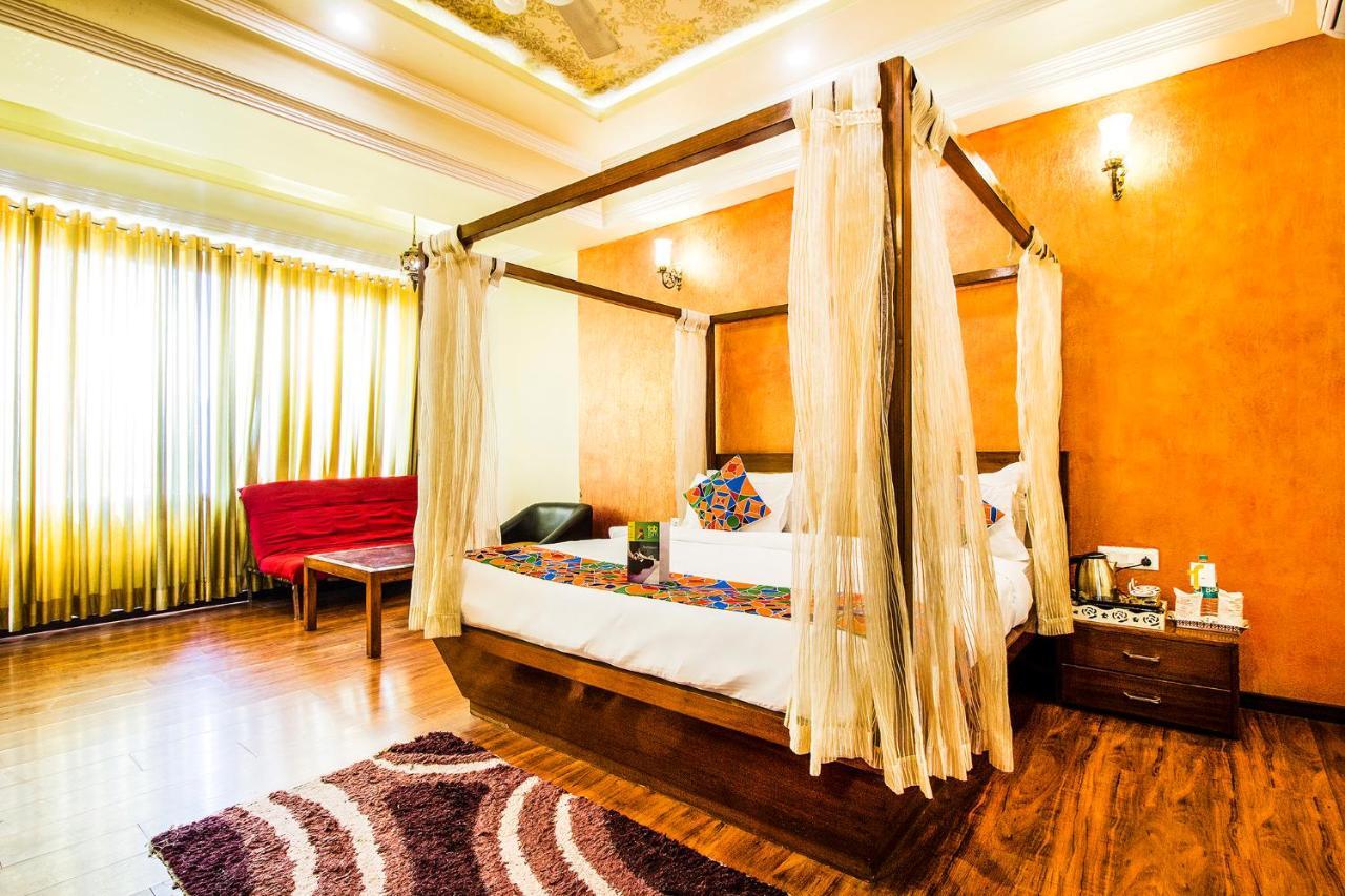Hotel Golden Sands Dźajpur Zewnętrze zdjęcie